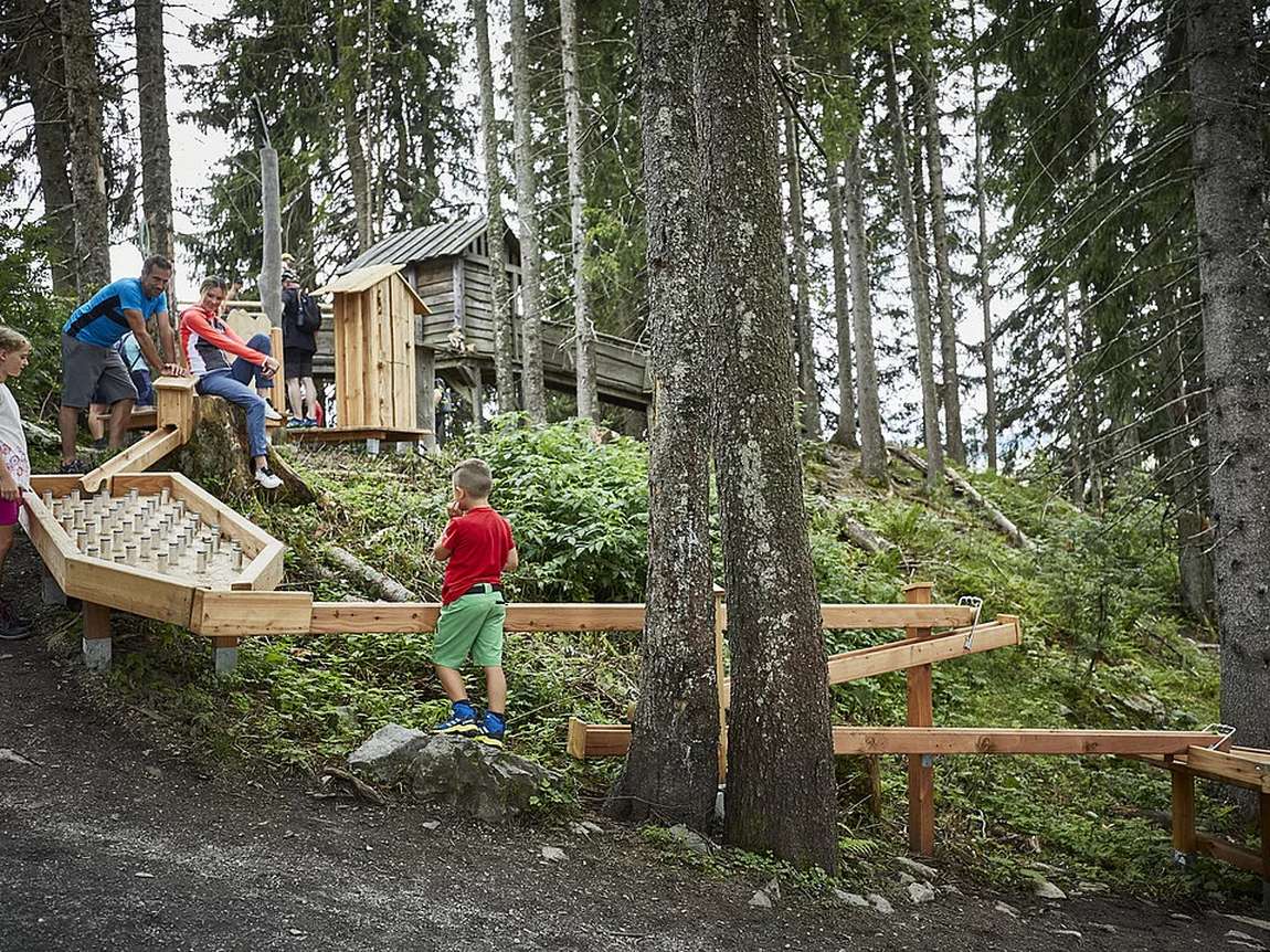 ellmi's magic world photo 2