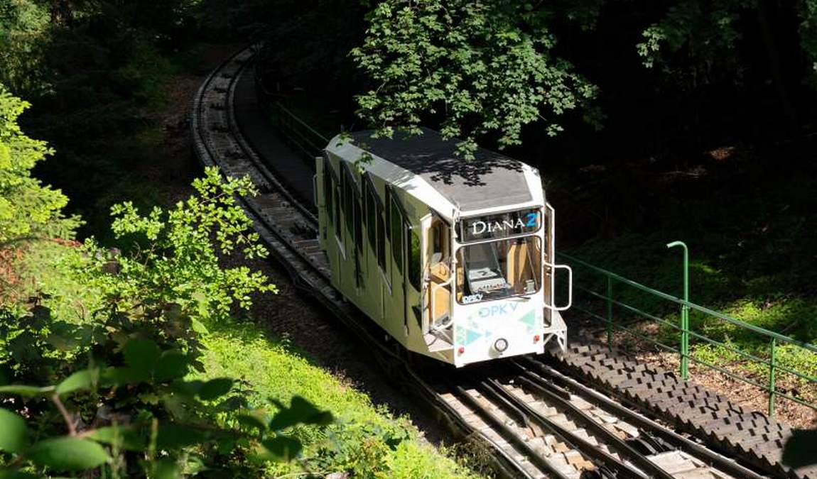 diana funicular photo 6