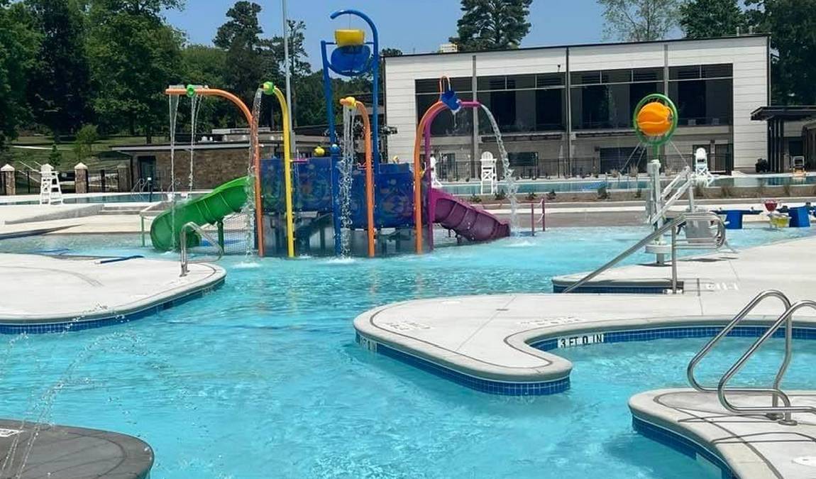 high point city lake pool and waterslide photo 1