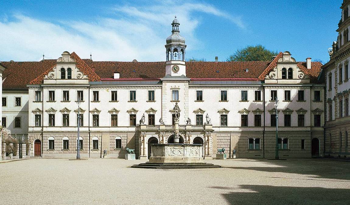 thurn und taxis palace photo 3