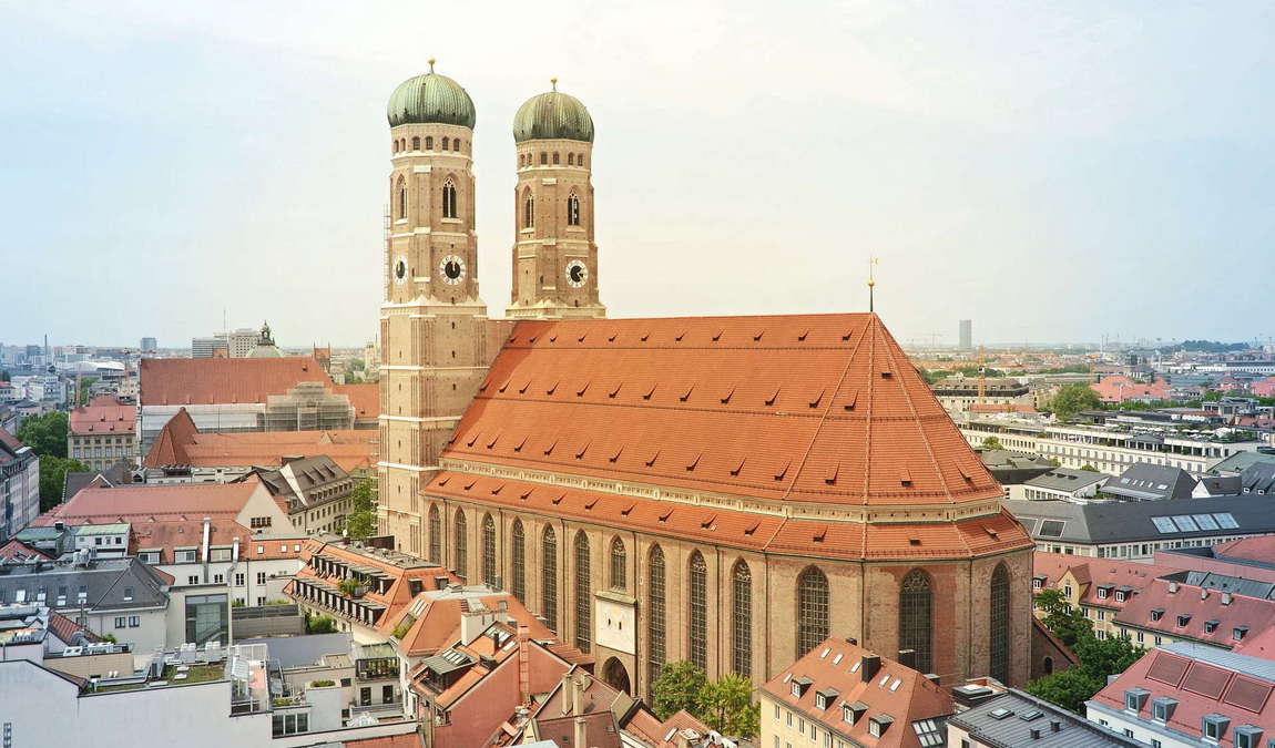 frauenkirche photo 2