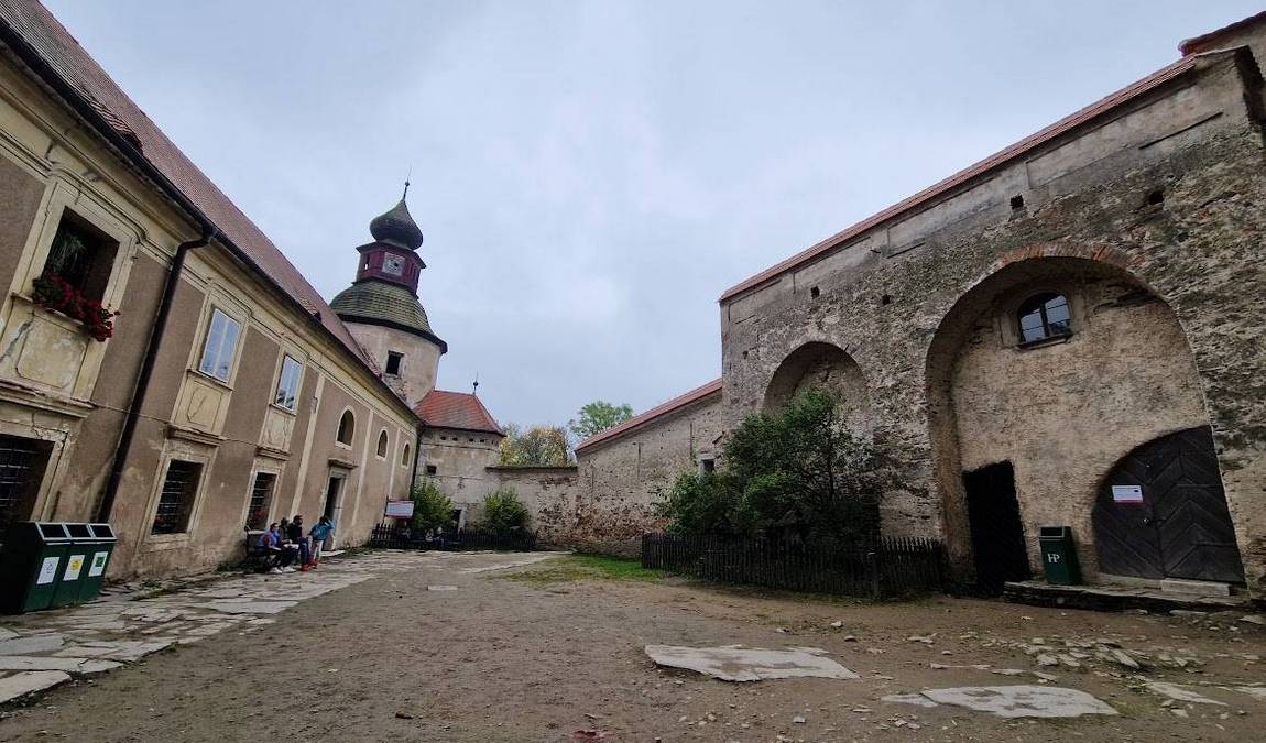 pernstejn castle photo 3