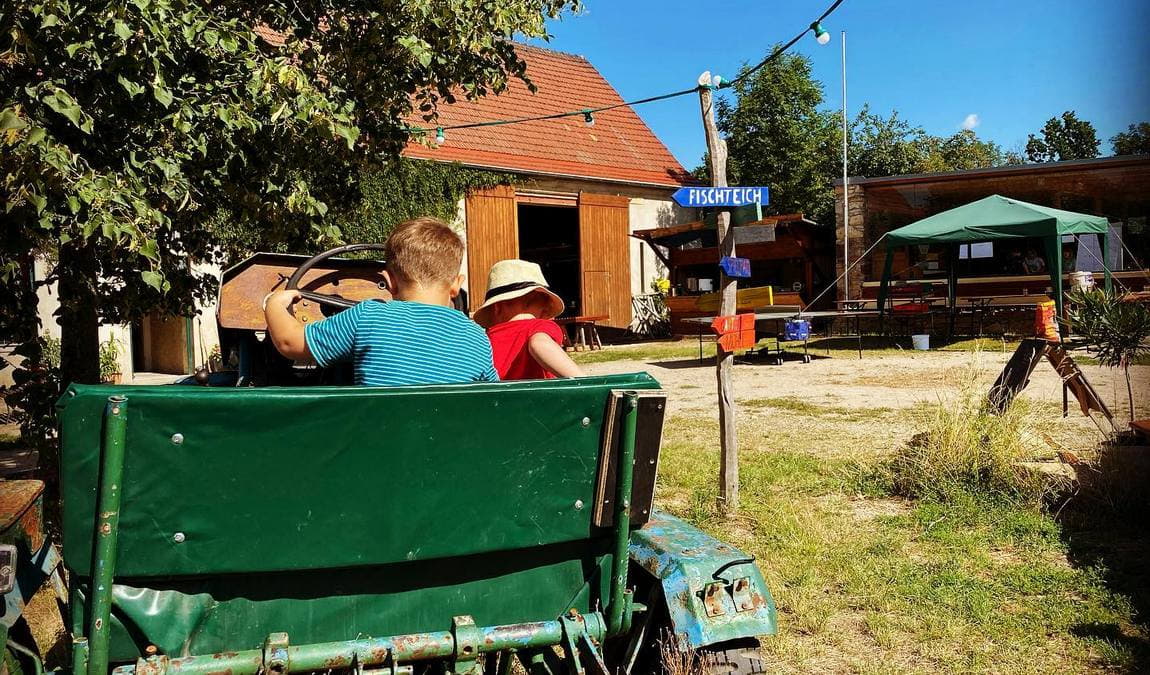 child and youth farm nickern photo 4