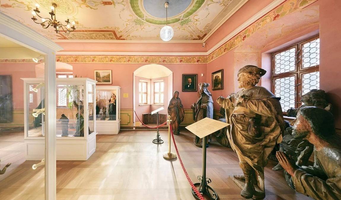 loket castle photo 8