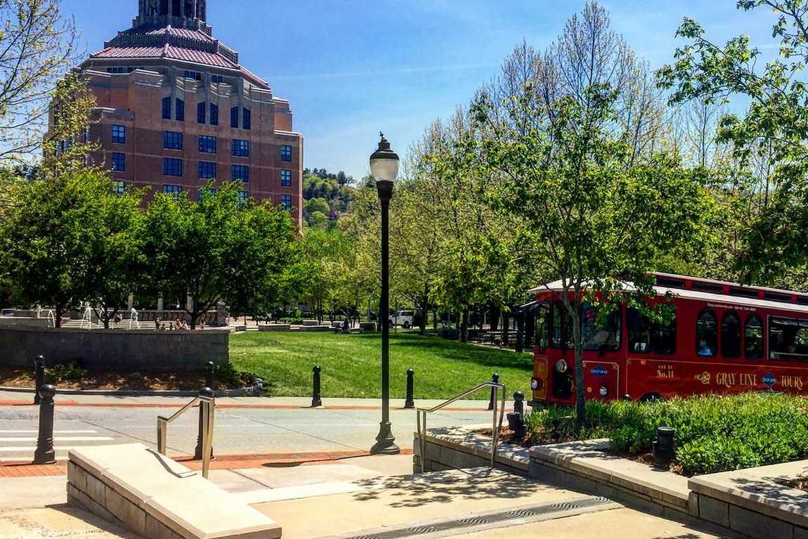 asheville trolley tour photo 5