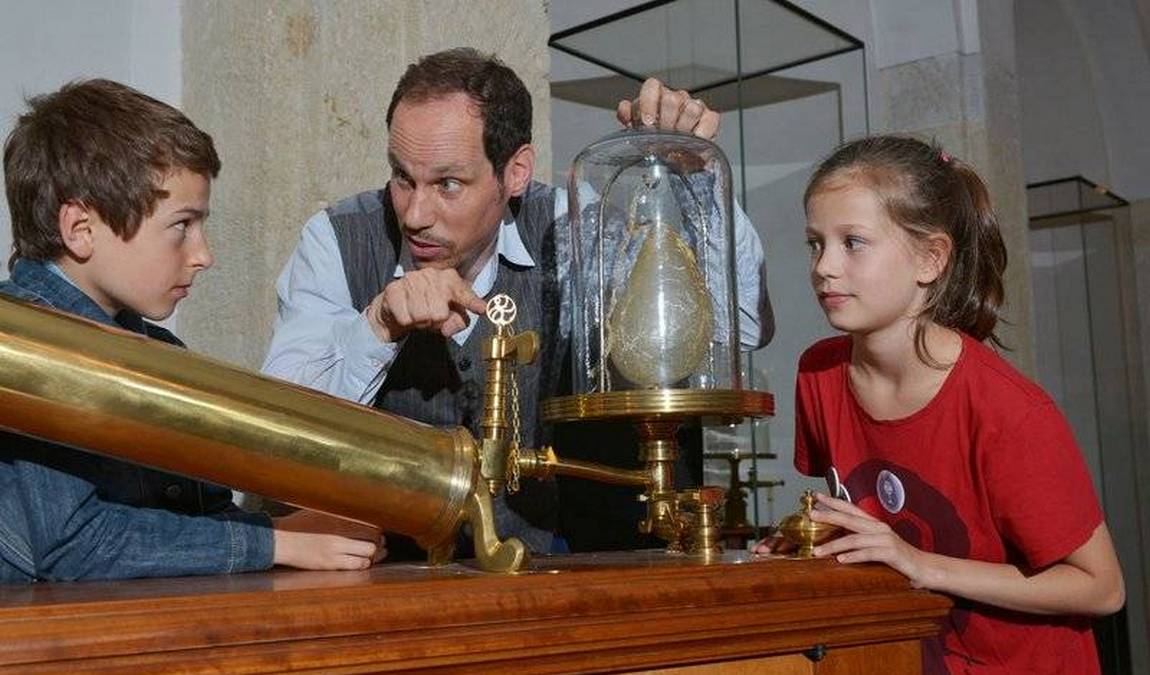 royal cabinet of mathematical and physical instruments photo 6