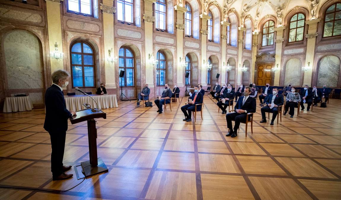 wallenstein palace photo 13