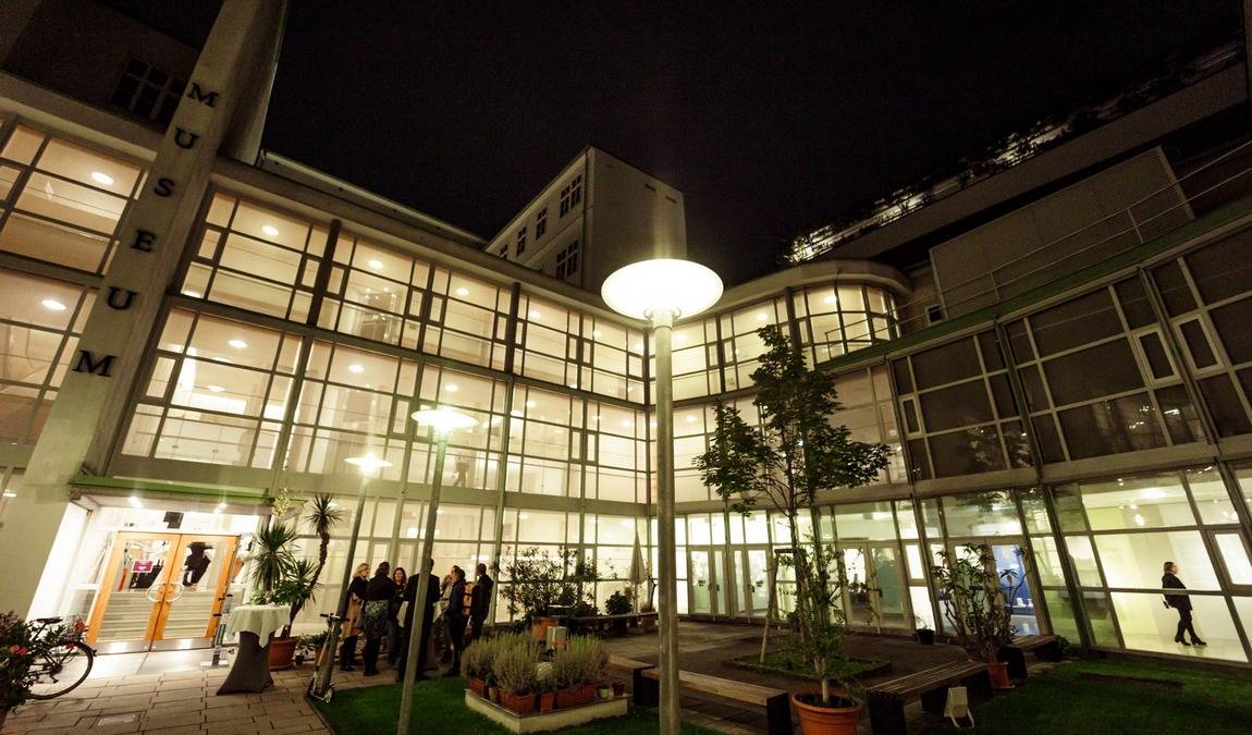 furniture museum (meisterwerke des möbeldesigns-möbelmuseum) photo 4