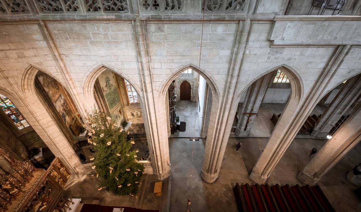 st barbara's cathedral photo 4