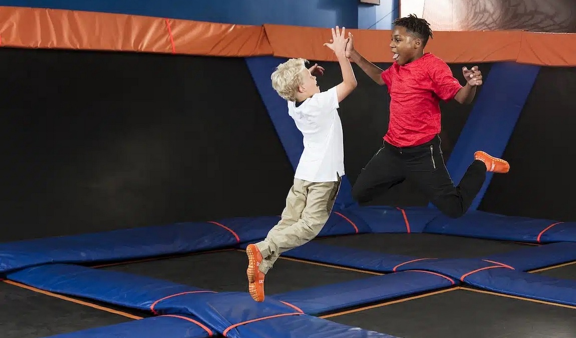 sky zone trampoline park photo 4