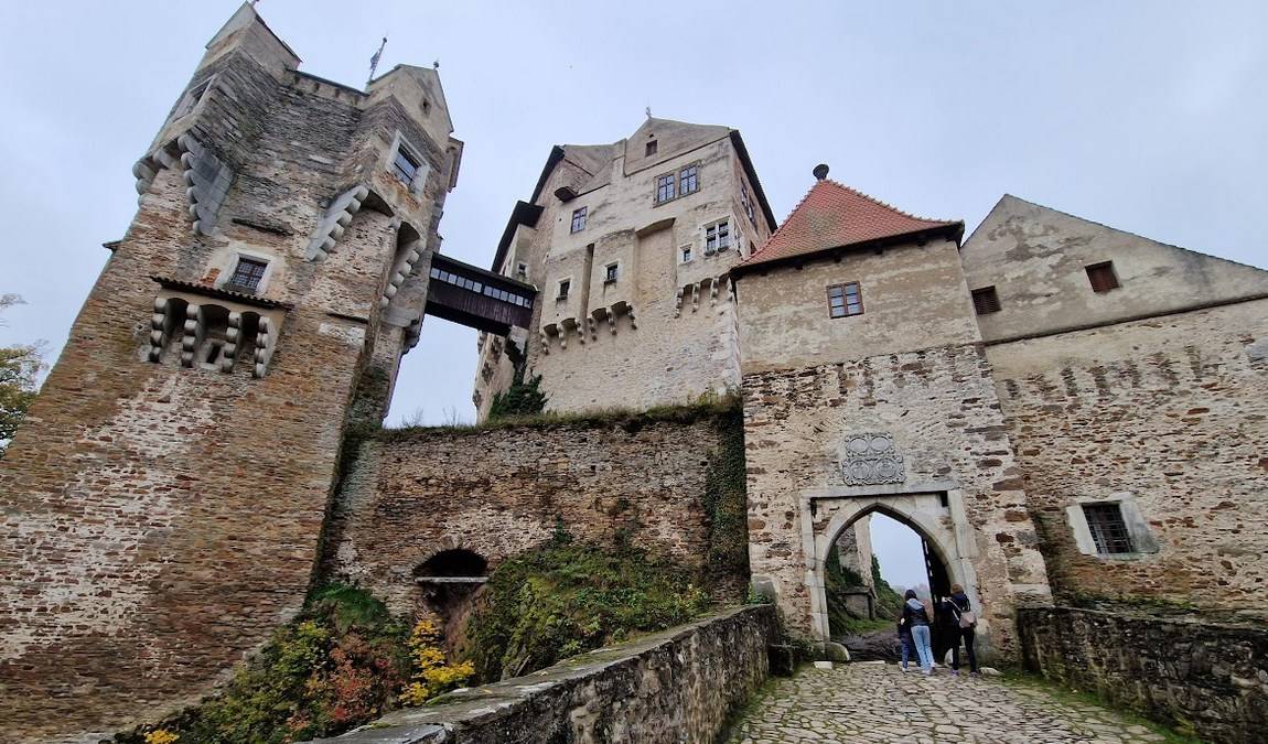 pernstejn castle photo 1