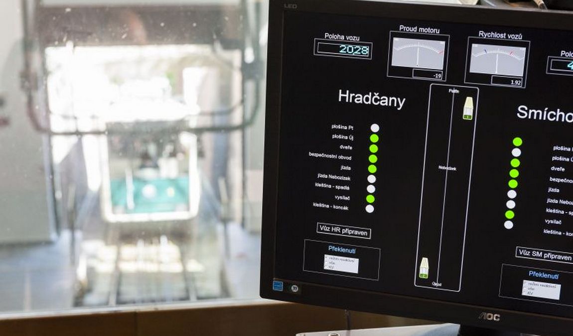 petrin hill funicular photo 8