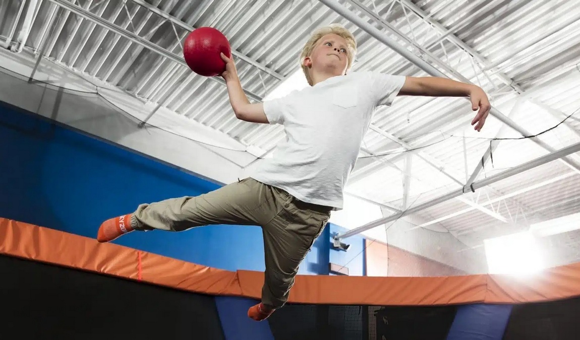 sky zone trampoline park photo 3