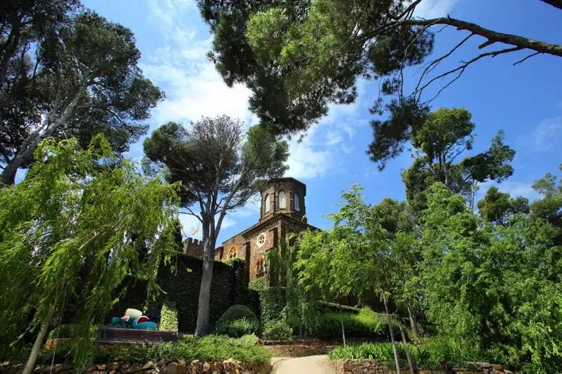 cap roig botanical garden photo 1
