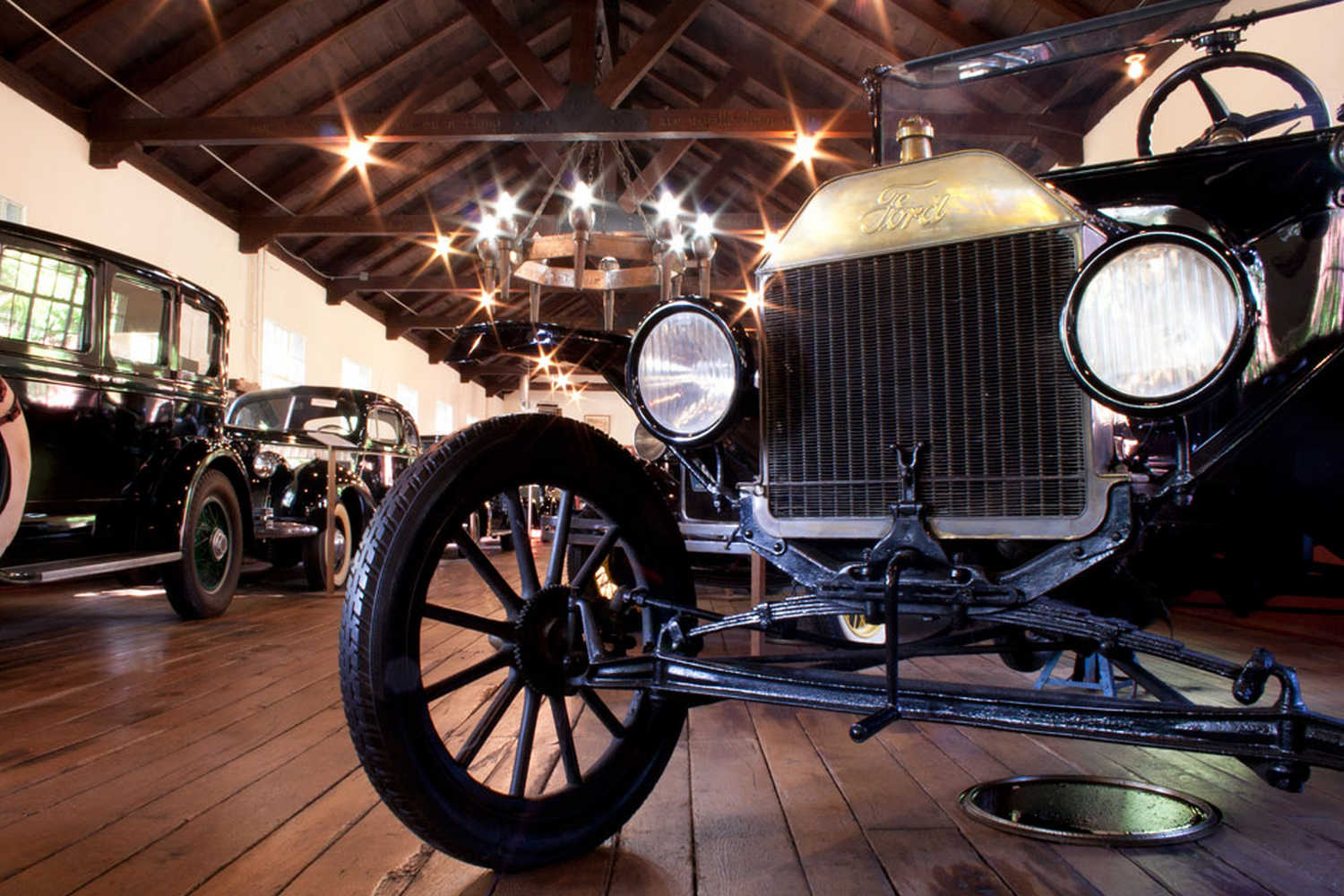 Estes-Winn Antique Car Museum photo 1