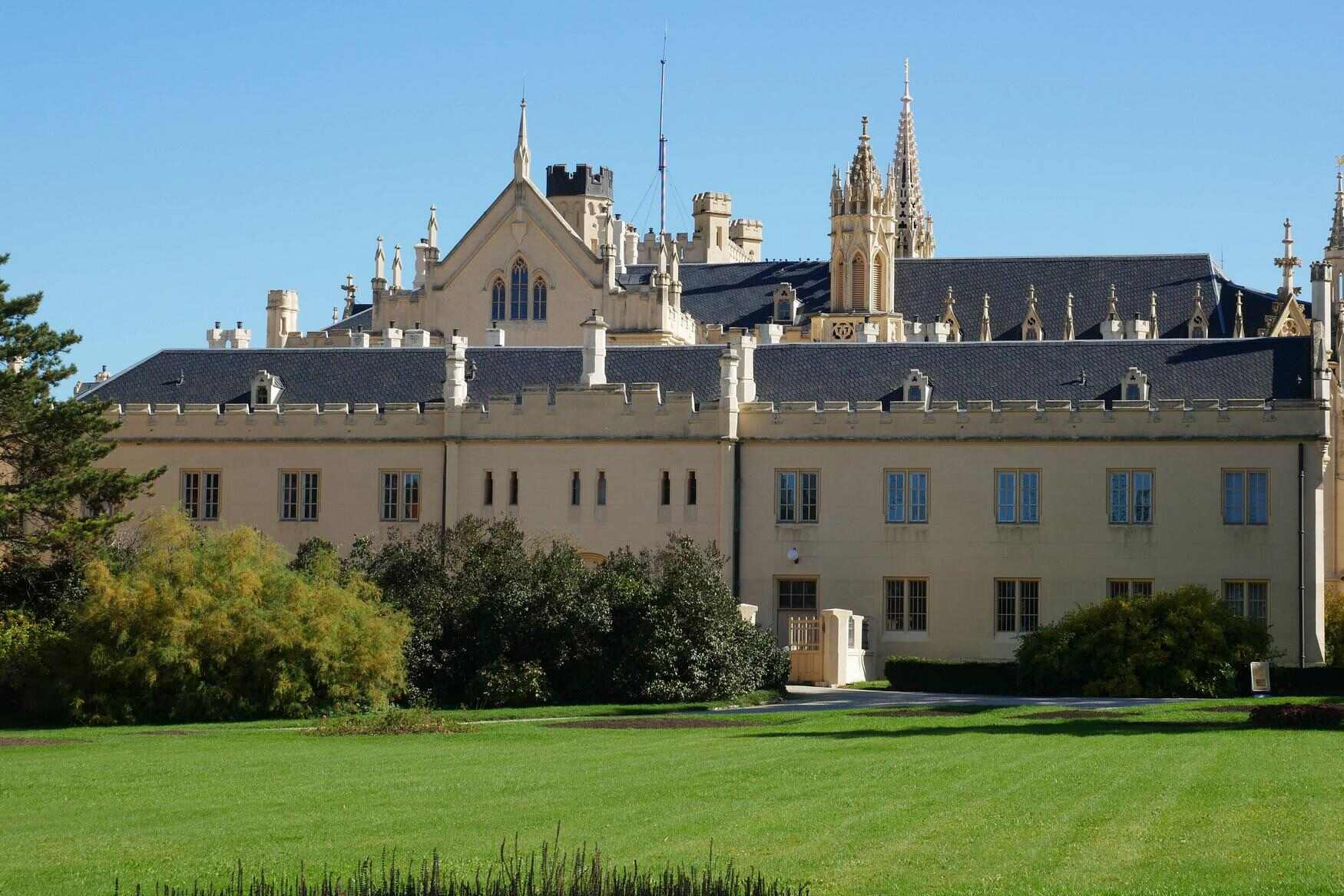 Veveri Castle photo 1