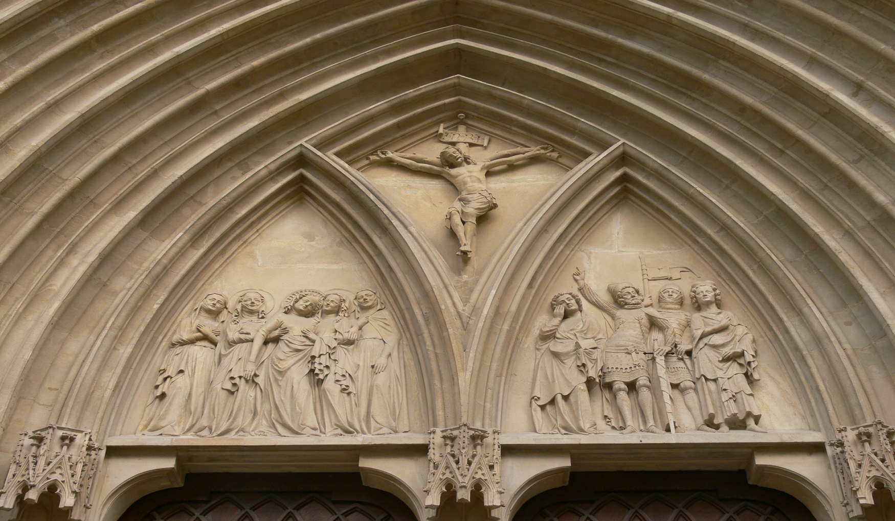 Minoriten Church photo 1