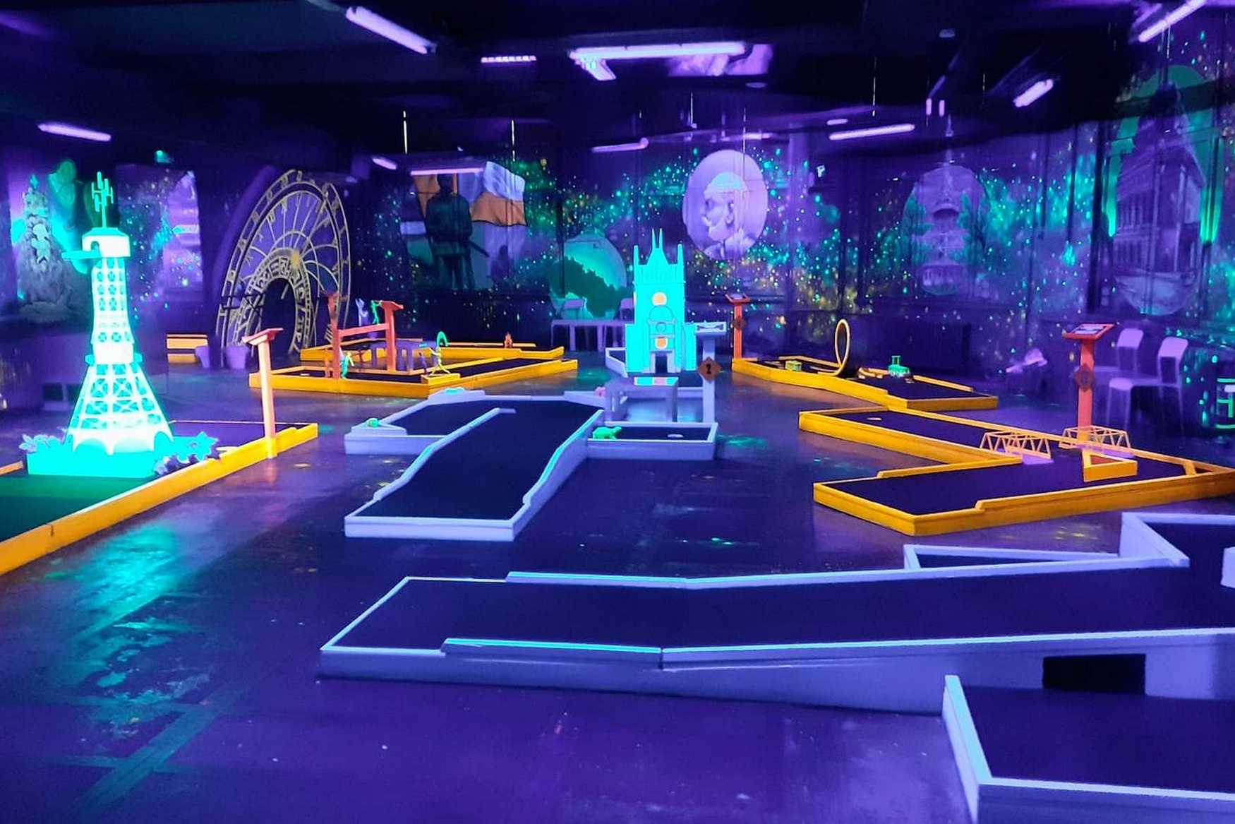 Prague TV tower - Zizkov Television Tower photo 1